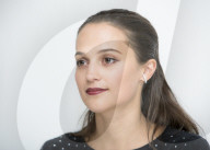 PORTRAIT - Alicia Vikander