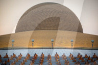 FEATURE - Thailand: Mönche zelebrieren den Makha Bucha Day