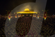 FEATURE - Pix of the Day: Die Bilder des Tages