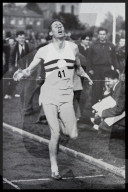 PEOPLE - Roger Bannister ist im Alter von 88 Jahren gestorben
