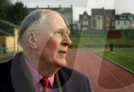 PEOPLE - Roger Bannister ist im Alter von 88 Jahren gestorben