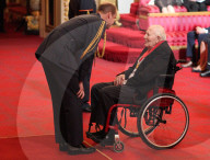 PEOPLE - Roger Bannister ist im Alter von 88 Jahren gestorben