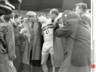 PEOPLE - Roger Bannister ist im Alter von 88 Jahren gestorben