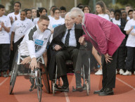 PEOPLE - Roger Bannister ist im Alter von 88 Jahren gestorben