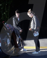 EXKLUSIV - Samantha Ronson bestaunt den Nachwuchs  im Chateau Marmont