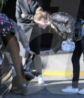 EXKLUSIV - Samantha Ronson bestaunt den Nachwuchs  im Chateau Marmont