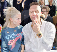 PEOPLE - Paris Fashion Week: Promis bei Vivienne Westwood 