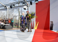 PEOPLE - Paris Fashion Week: Vivienne Westwood auf dem Catwalk