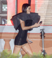 PEOPLE - Kendall Jenner zeigt viel Haut an der Vanity Fair Party