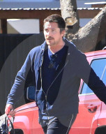 EXKLUSIV - Christian Bale bringt den Nachwuchs zur Schule