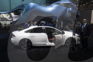 NEWS - Eröffnung des Autosalon in Genf