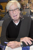 PEOPLE - "Traumschiff"-Star Siegfried Rauch im ALter von 85 Jahren gestorben