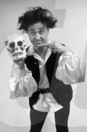 PEOPLE - Der britische Komödiant Ken Dodd stirbt im Alter von 90 Jahren