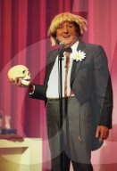 PEOPLE - Der britische Komödiant Ken Dodd stirbt im Alter von 90 Jahren