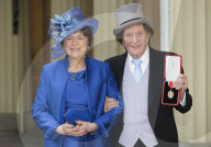 PEOPLE - Der britische Komödiant Ken Dodd stirbt im Alter von 90 Jahren