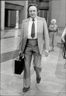 PEOPLE - Der britische Komödiant Ken Dodd stirbt im Alter von 90 Jahren