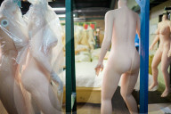 REPORTAGE - Japan: 'Gummi-Susi' Fabrik in Tokio