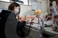 REPORTAGE - Japan: 'Gummi-Susi' Fabrik in Tokio