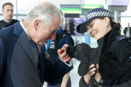 PEOPLE - Prinz Charles besucht den Flughafen Heathrow