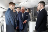 PEOPLE - Prinz Charles besucht den Flughafen Heathrow