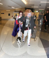 PEOPLE - Von Bella Thorne's boyfriend Mod Sun ist kaum was zu erkennen