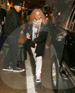 PEOPLE - Von Bella Thorne's boyfriend Mod Sun ist kaum was zu erkennen