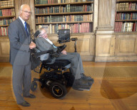 PEOPLE - Stephen Hawking ist im Alter von 76 Jahren gestorben
