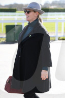 PEOPLE - Schwangere Zara Tindall besucht das Cheltenham Festival