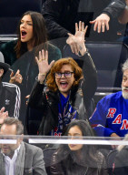 PEOPLE - Susan Sarandon fiebert mit den New York Rangers mit