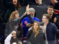 PEOPLE - Susan Sarandon fiebert mit den New York Rangers mit