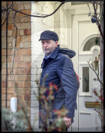 NEWS - Agentendrama in Salisbury: Jeremy Corbyn verlässt sein Haus