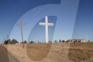 REPORTAGE - USA: Das Kreuz von Groom an der Route 66