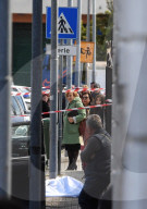 NEWS - Italien: Junge Frau vor der Schule von Terzigno von ihrem Mann erschossen