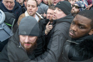 NEWS - London: Tumultartige Szenen bei Auftritt des rechtsradikalen Tommy Robinson am Speakers Corner