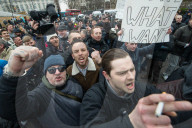NEWS - London: Tumultartige Szenen bei Auftritt des rechtsradikalen Tommy Robinson am Speakers Corner