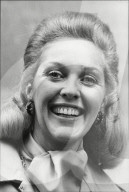 PEOPLE - Schauspielerin Katie Boyle stirbt im Alter von 91 Jahren