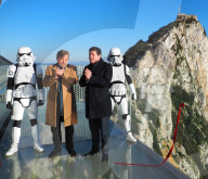 PEOPLE - Starwars-Legende Mark Hamill eröffnet den Skywalk am Felsen von Gibraltar