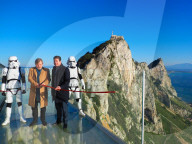PEOPLE - Starwars-Legende Mark Hamill eröffnet den Skywalk am Felsen von Gibraltar