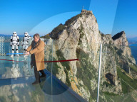 PEOPLE - Starwars-Legende Mark Hamill eröffnet den Skywalk am Felsen von Gibraltar