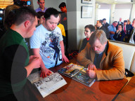 PEOPLE - Starwars-Legende Mark Hamill eröffnet den Skywalk am Felsen von Gibraltar