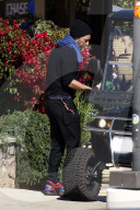EXKLUSIV - Chris Martin verabschiedet sich herzlich von Moses in Malibu