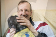 FEATURE - Therapy Hunde