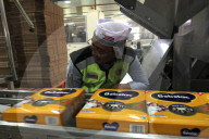 REPORTAGE - Indonesien: Michfabrik in Klatan