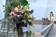 NEWS - London gedenkt dem Anschlag beim Westminster