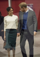 PEOPLE - Prinz Harry und Meghan Markle werden in Nordirland empfangen