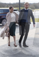 PEOPLE - Prinz Harry und Meghan Markle werden in Nordirland empfangen
