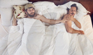 EXKLUSIV - Im Bett mit Christian Ulmen und Fahri Yardim
