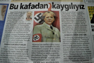 NEWS - Türkische Zeitung bildet Kanzlerin Angela Merkel als Nazi ab