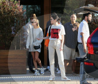 PEOPLE - Girlie-Day: Kendall Jenner und Hailey Baldwin gehen ins Nobu in Malibu