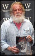 PEOPLE - Nick Nolte präsentiert sein Buch bei Waterstone in London